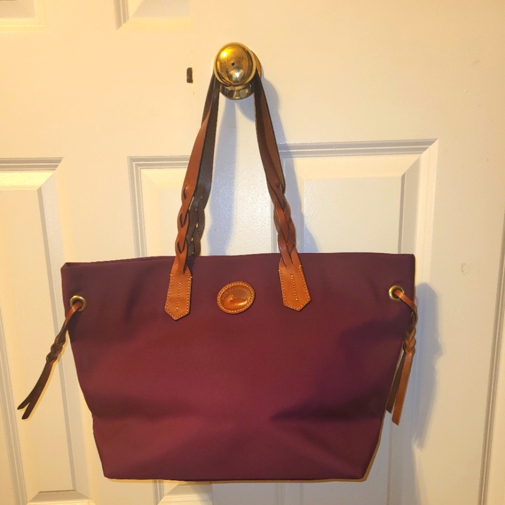 Dooney & Bourke Large Tote